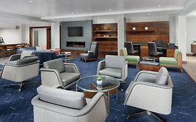 Courtyard By Marriott Manchester-Boston Regional Airport